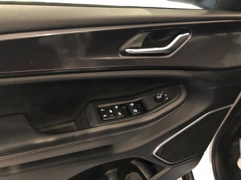 Used 2021 Jeep Grand Cherokee L Laredo w/ Luxury Tech Group I image 6