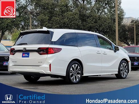 Certified 2026 Honda Odyssey Elite image 2