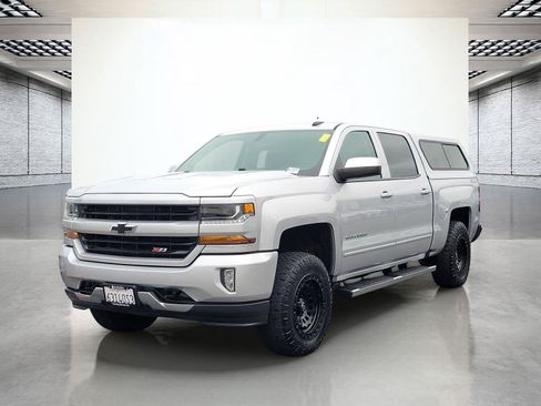 Used 2018 Chevrolet Silverado 1500 LT w/ All Star Edition AWD/4WD image 12