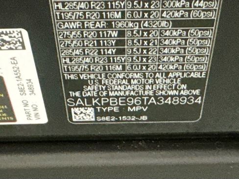 New 2026 Land Rover Range Rover Long Wheelbase SE AWD/4WD image 30