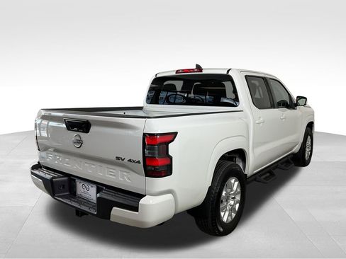 Used 2023 Nissan Frontier SV w/ Tow Package image 9