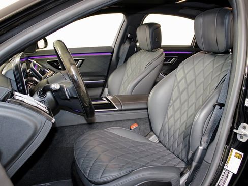 Certified 2024 Mercedes-Benz S 580 4MATIC Sedan image 12