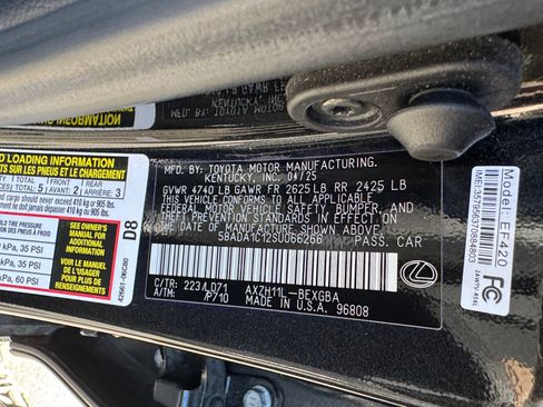Used 2025 Lexus ES 300h w/ Premium Package FWD image 16