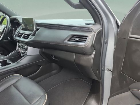 Used 2023 GMC Yukon SLT w/ SLT Premium Package RWD image 33