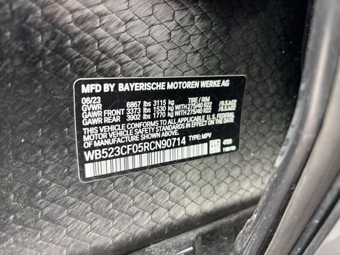 Used 2024 BMW iX xDrive50 w/ Premium Package AWD/4WD image 38
