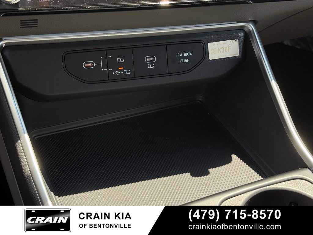 New 2026 Kia Carnival FWD image 18