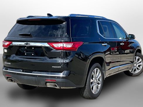 Used 2020 Chevrolet Traverse Premier image 11