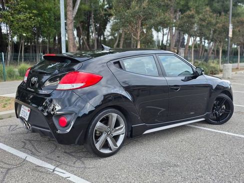 Used 2015 Hyundai Veloster Turbo FWD image 10