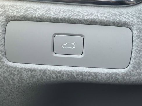 New 2026 Volvo XC60 B5 Ultra w/ Protection Package Premier image 23