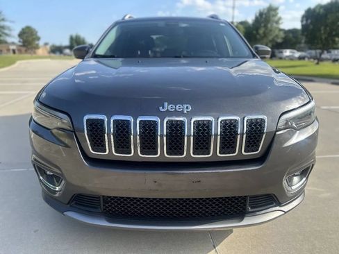 Used 2019 Jeep Cherokee Limited FWD image 3