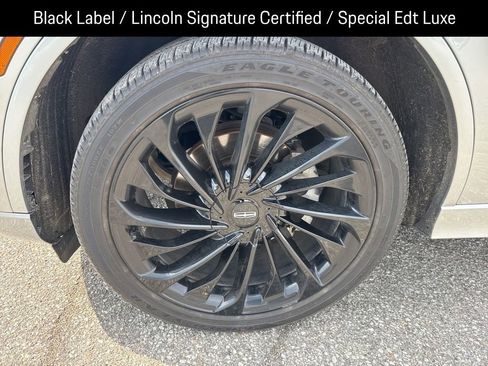 Used 2024 Lincoln Aviator Black Label image 4
