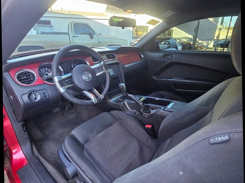 Used 2013 Ford Mustang Coupe image 11