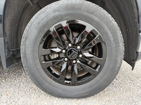 Used 2019 Chevrolet Silverado 1500 LT w/ All-Star Edition AWD/4WD image 22