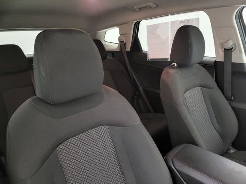 Used 2024 Kia Sportage LX image 37