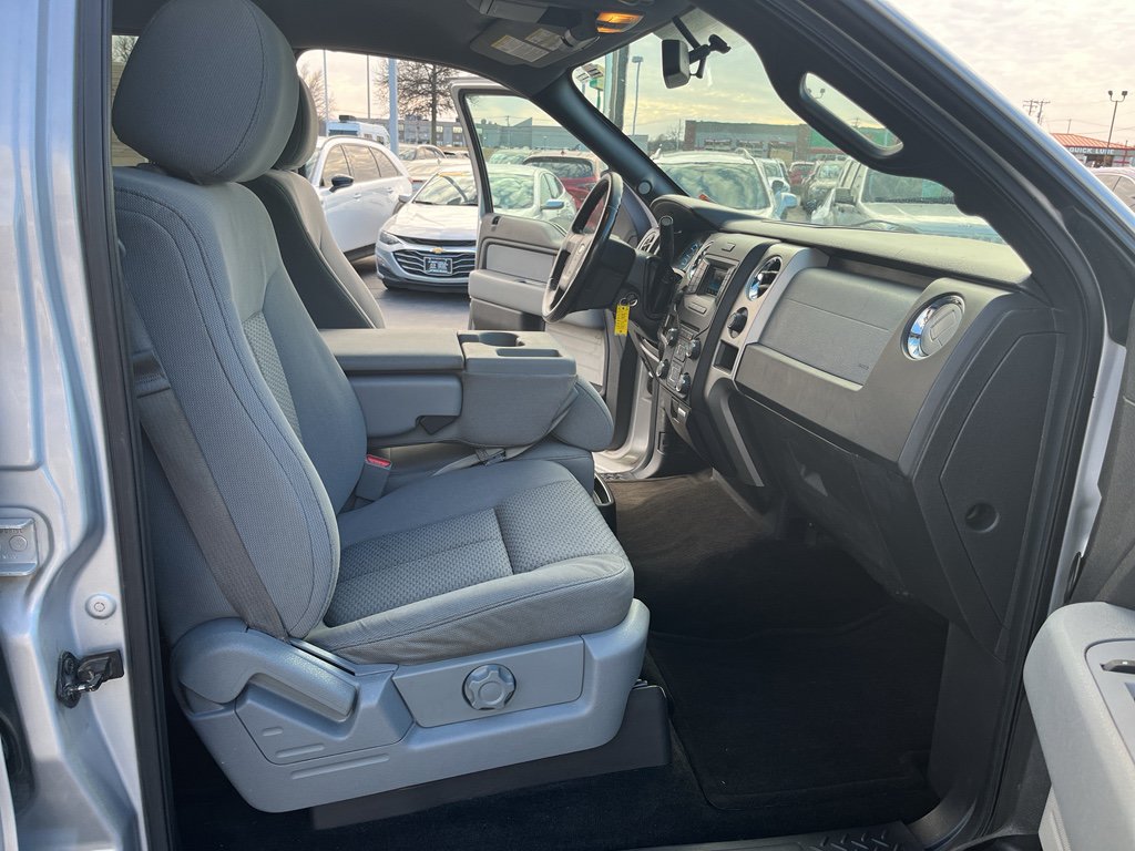 Used 2014 Ford F150 XLT w/ Equipment Group 302A Luxury AWD/4WD image 27