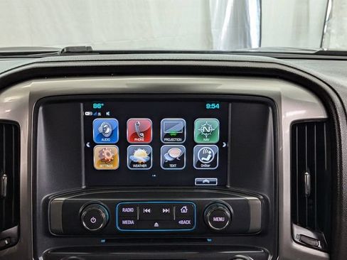 Used 2018 Chevrolet Silverado 1500 LTZ Z71 w/ LTZ Plus Package AWD/4WD image 28