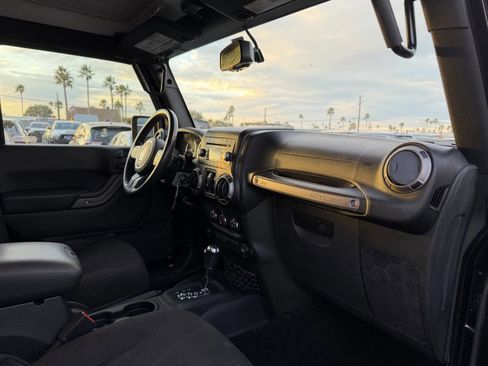 Used 2015 Jeep Wrangler Unlimited Sport w/ Quick Order Package 24S image 25