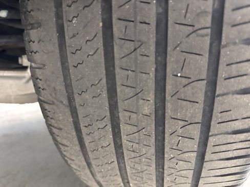 Used 2023 Ford Explorer Limited w/ Equipment Group 301A image 36