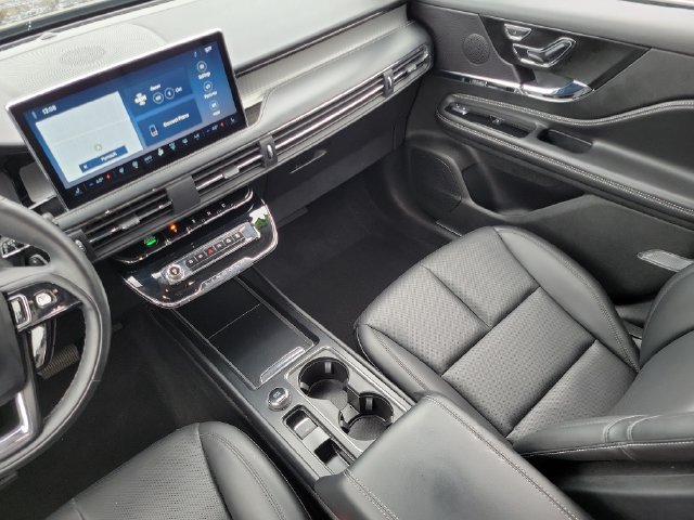 Used 2023 Lincoln Corsair AWD w/ Equipment Group 101A image 26