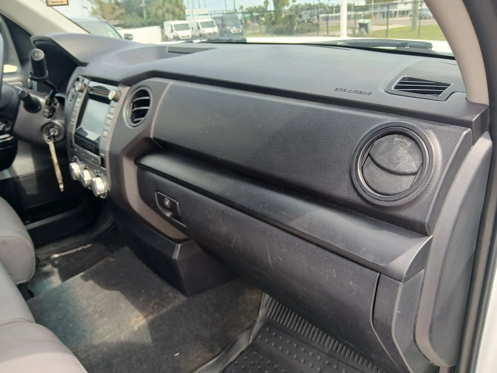 Used 2017 Toyota Tundra SR RWD image 15
