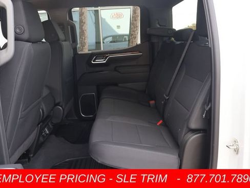 New 2026 GMC Sierra 1500 SLE w/ Max Trailering Package AWD/4WD image 12