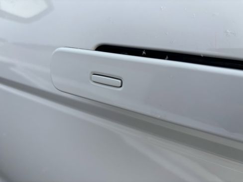 Used 2023 Land Rover Range Rover Evoque R-Dynamic S image 31