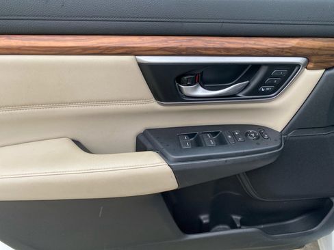 Used 2019 Honda CR-V Touring image 36