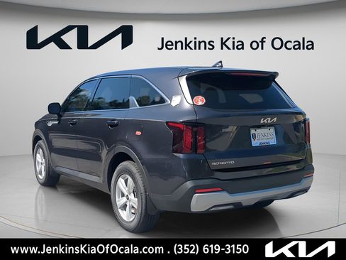 New 2026 Kia Sorento LX image 5