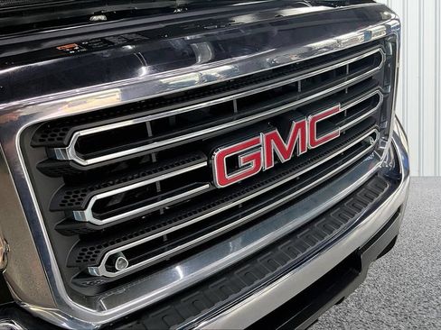 Used 2015 GMC Sierra 2500 SLE AWD/4WD image 32