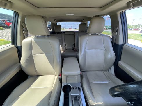 Used 2013 Toyota 4Runner SR5 image 24