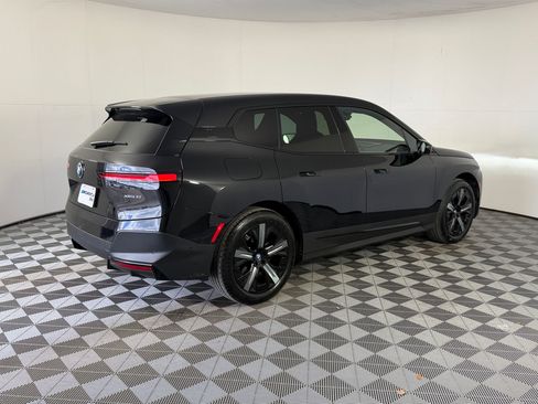 Used 2023 BMW iX xDrive50 w/ Convenience Package AWD/4WD image 9
