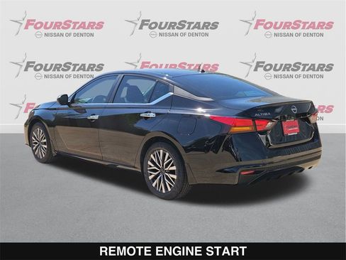 New 2025 Nissan Altima 2.5 SV image 7