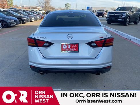 Used 2023 Nissan Altima 2.5 SR image 4