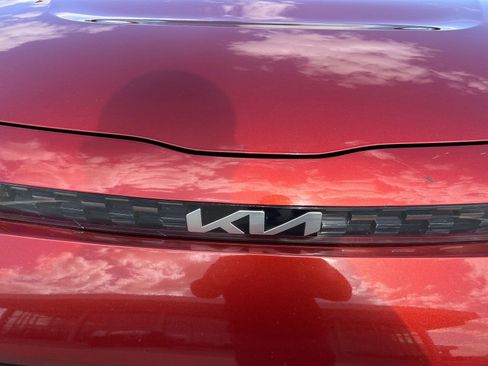 Used 2024 Kia Soul LX w/ Option Group 015 FWD image 6