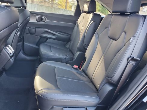 New 2026 Kia Sorento EX image 32