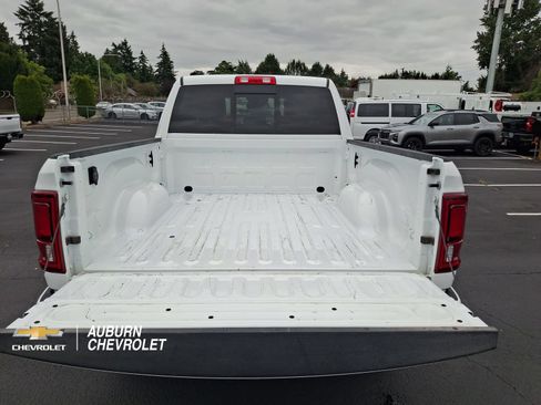 Used 2026 RAM 2500 Laramie AWD/4WD image 18