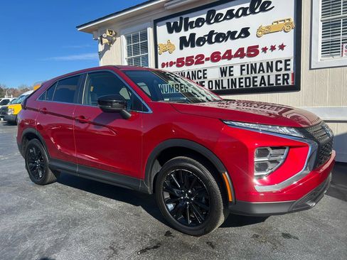 Used 2024 Mitsubishi Eclipse Cross LE image 2
