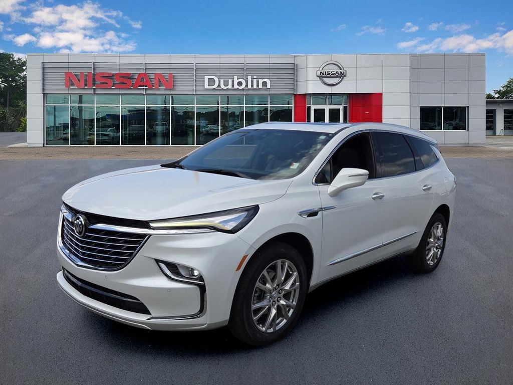 Certified 2023 Buick Enclave Essence w/ Experience Buick Package FWD image 1