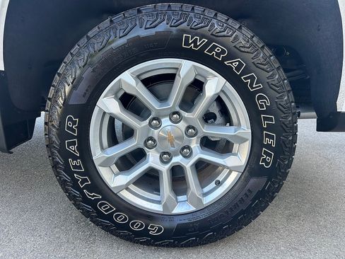 New 2026 Chevrolet Silverado 1500 LT AWD/4WD image 11