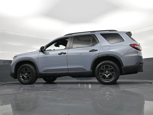 Used 2023 Honda Pilot TrailSport image 34