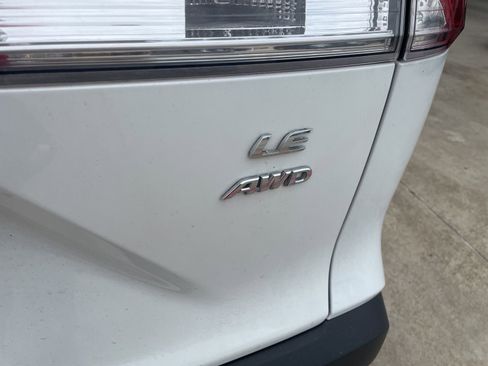 Used 2024 Toyota Corolla Cross LE AWD/4WD image 12