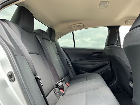 Used 2025 Toyota Corolla LE image 26