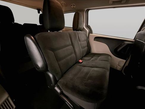 Used 2017 Dodge Grand Caravan SE w/ Power Window Group FWD image 27