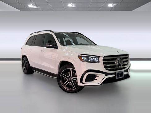 Used 2024 Mercedes-Benz GLS 450 4MATIC w/ AMG Line Exterior image 6
