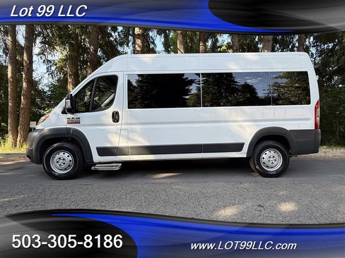 Used 2016 RAM ProMaster 2500 w/ Premium Appearance Group image 4