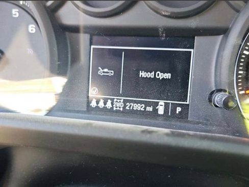 Used 2025 Chevrolet Silverado 2500 Custom w/ Custom Value Package image 12