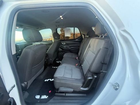 Used 2019 Chevrolet Traverse LS image 12