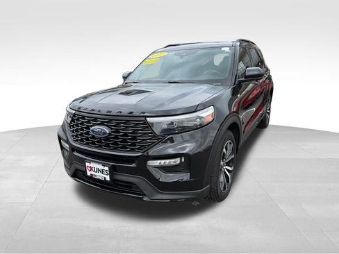 Used 2023 Ford Explorer ST-Line w/ Class IV Trailer Tow Package AWD/4WD image 5