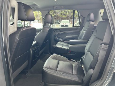 Used 2020 Chevrolet Tahoe LT w/ Luxury Package image 5