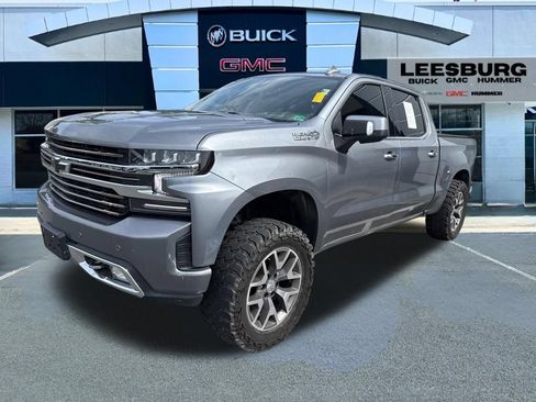 Used 2021 Chevrolet Silverado 1500 High Country w/ Technology Package AWD/4WD image 3